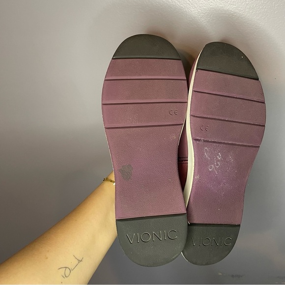 Vionic Suede Cadee “Wine” Maroon Red Burgundy Slip-On Mary Jane Shoes sz 9 - Picture 10 of 11